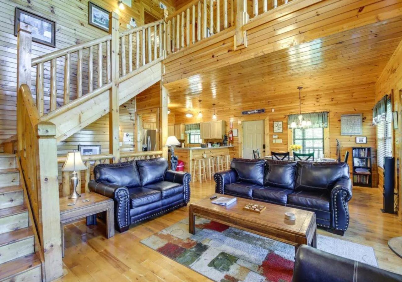 Fabulous Pet-Friendly, Family Cabin With Outdoor Kitchen, Hot Tub, Sauna, Fireplace, Theater Room, Arcade, Pool Table, And Fire Pit Within Minuties Of Dollywood Sevierville Ngoại thất bức ảnh