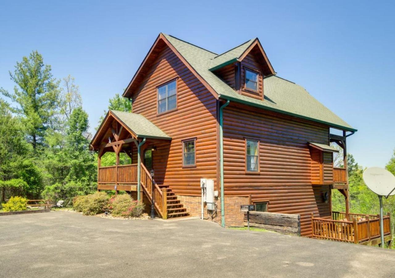 Fabulous Pet-Friendly, Family Cabin With Outdoor Kitchen, Hot Tub, Sauna, Fireplace, Theater Room, Arcade, Pool Table, And Fire Pit Within Minuties Of Dollywood Sevierville Ngoại thất bức ảnh